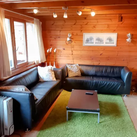 Op Recreatiepark Petite Suisse Met Zwembad * Dochamps