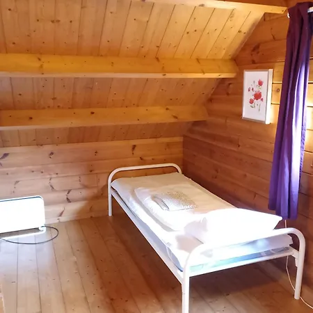 Op Recreatiepark Petite Suisse Met Zwembad بيت للعطل