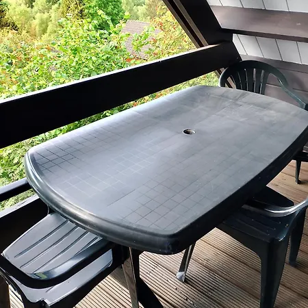 بيت للعطل Op Recreatiepark Petite Suisse Met Zwembad *